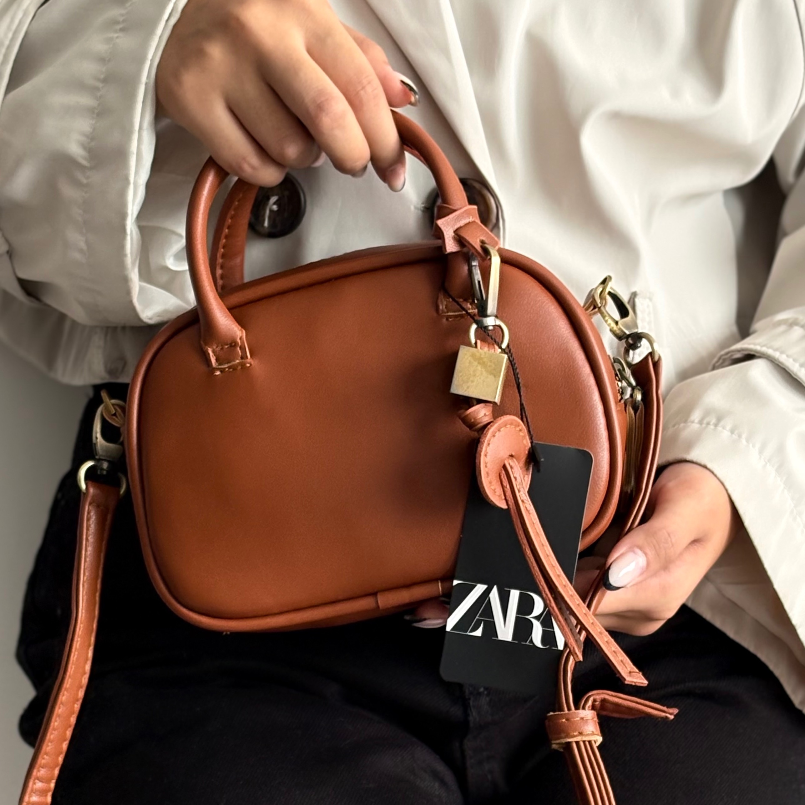 کیف زارا صندوقی جنس چرم وارداتی